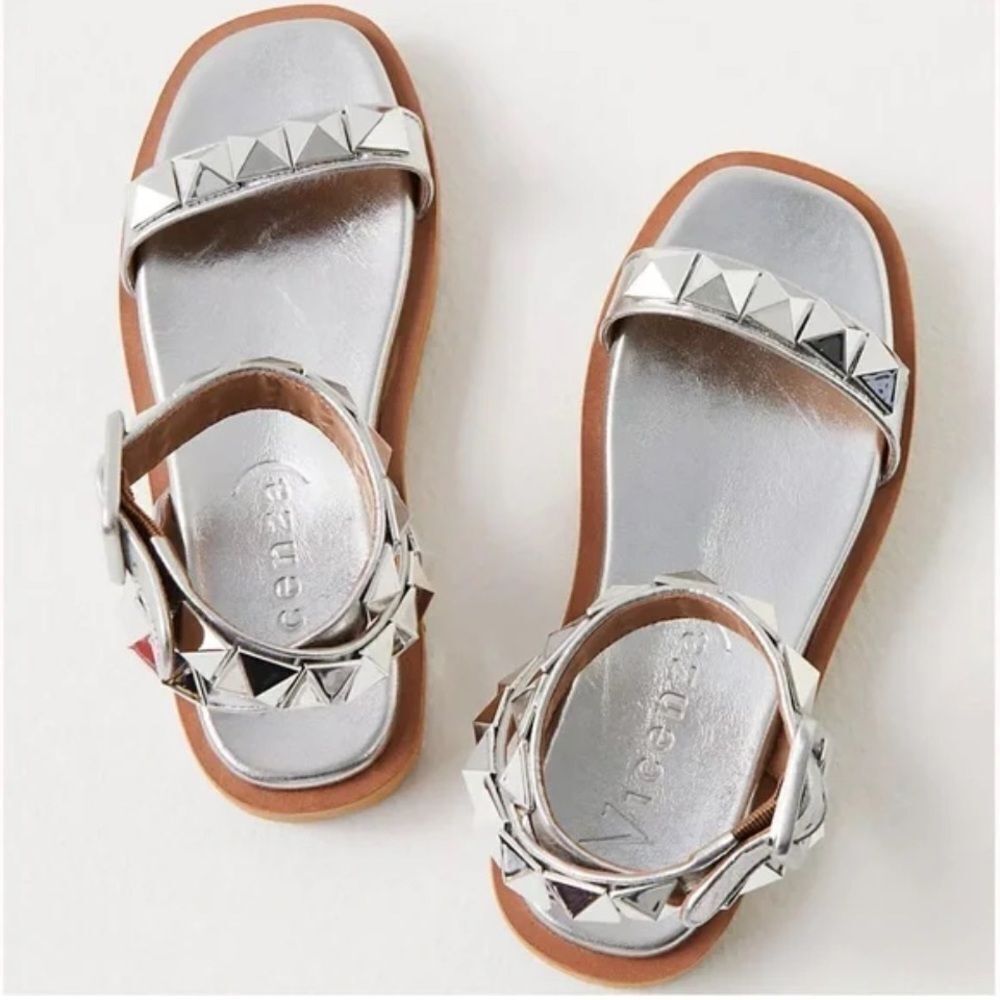 Anthropologie x Vicenza Leon
Studded Sandals size 37